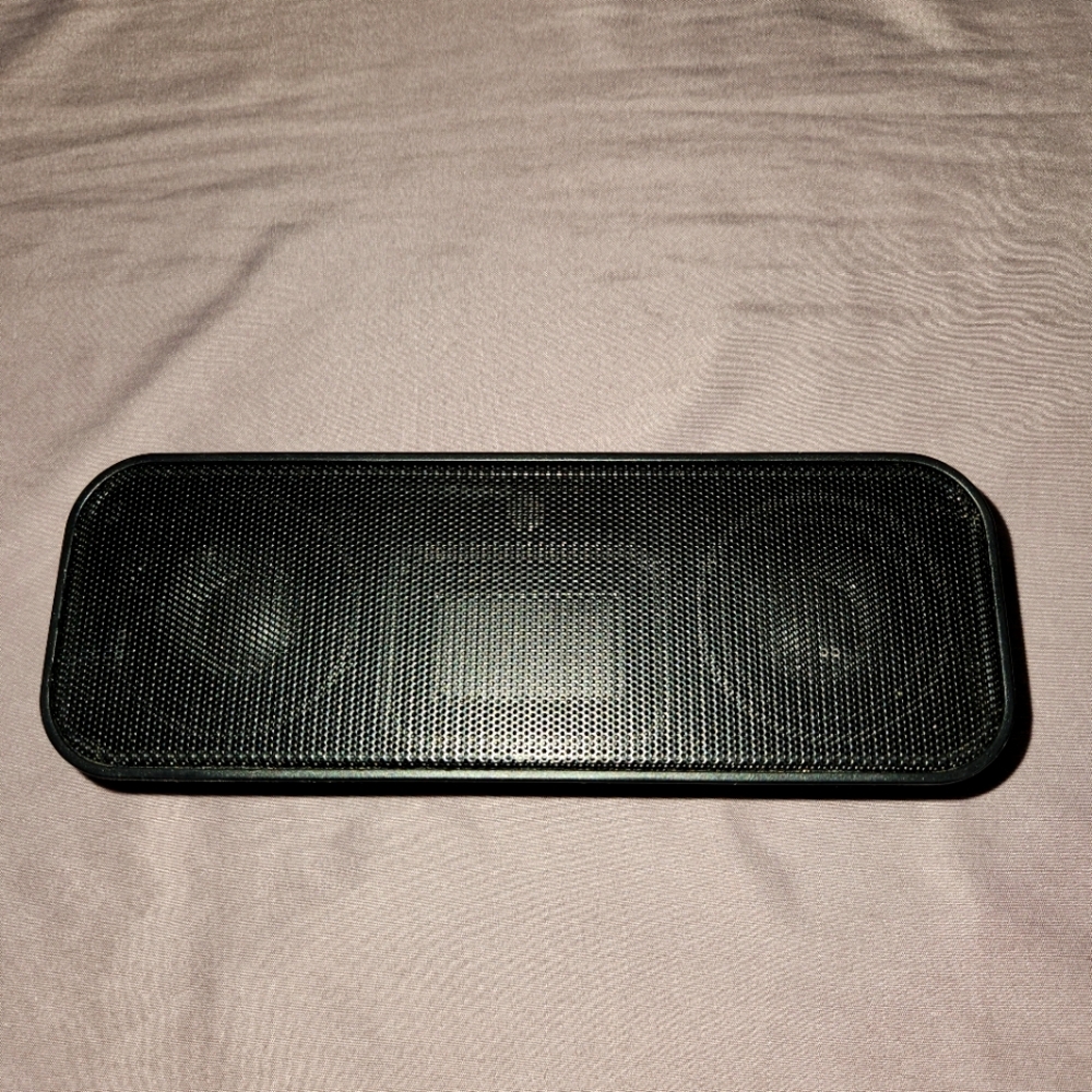 Black Portable Bluetooth Speaker